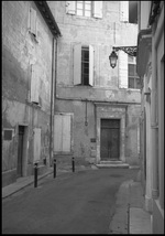 Arles